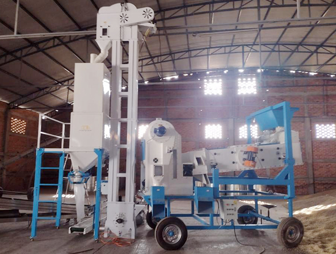 Mobile Seed Cleaning Machine Processing Grain Onsite